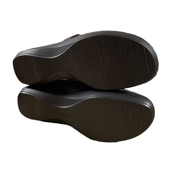 Easy Spirit ~ Brown Esdetrick Leather Clogs ~ Size 7 - Picture 7 of 8